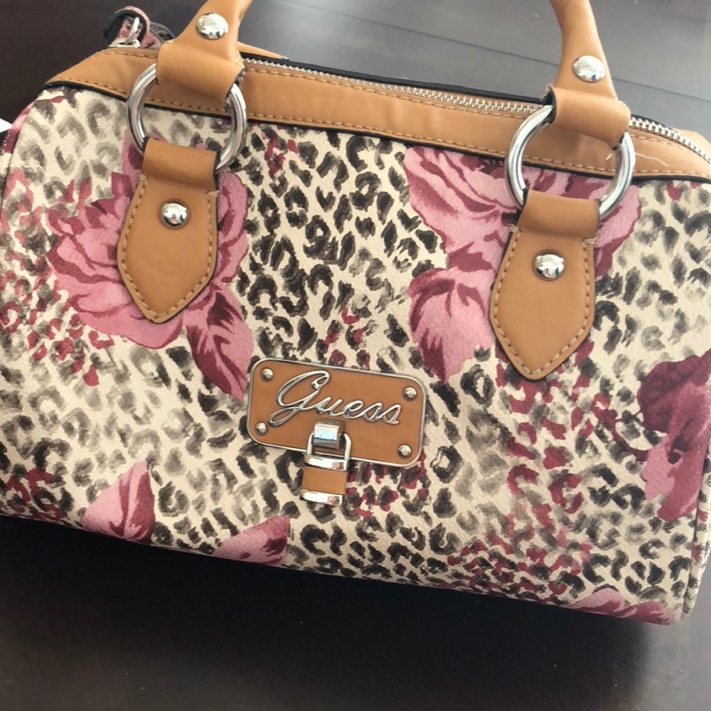 Guess leopard and roses Purse